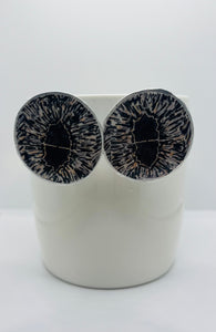 Iris Stud